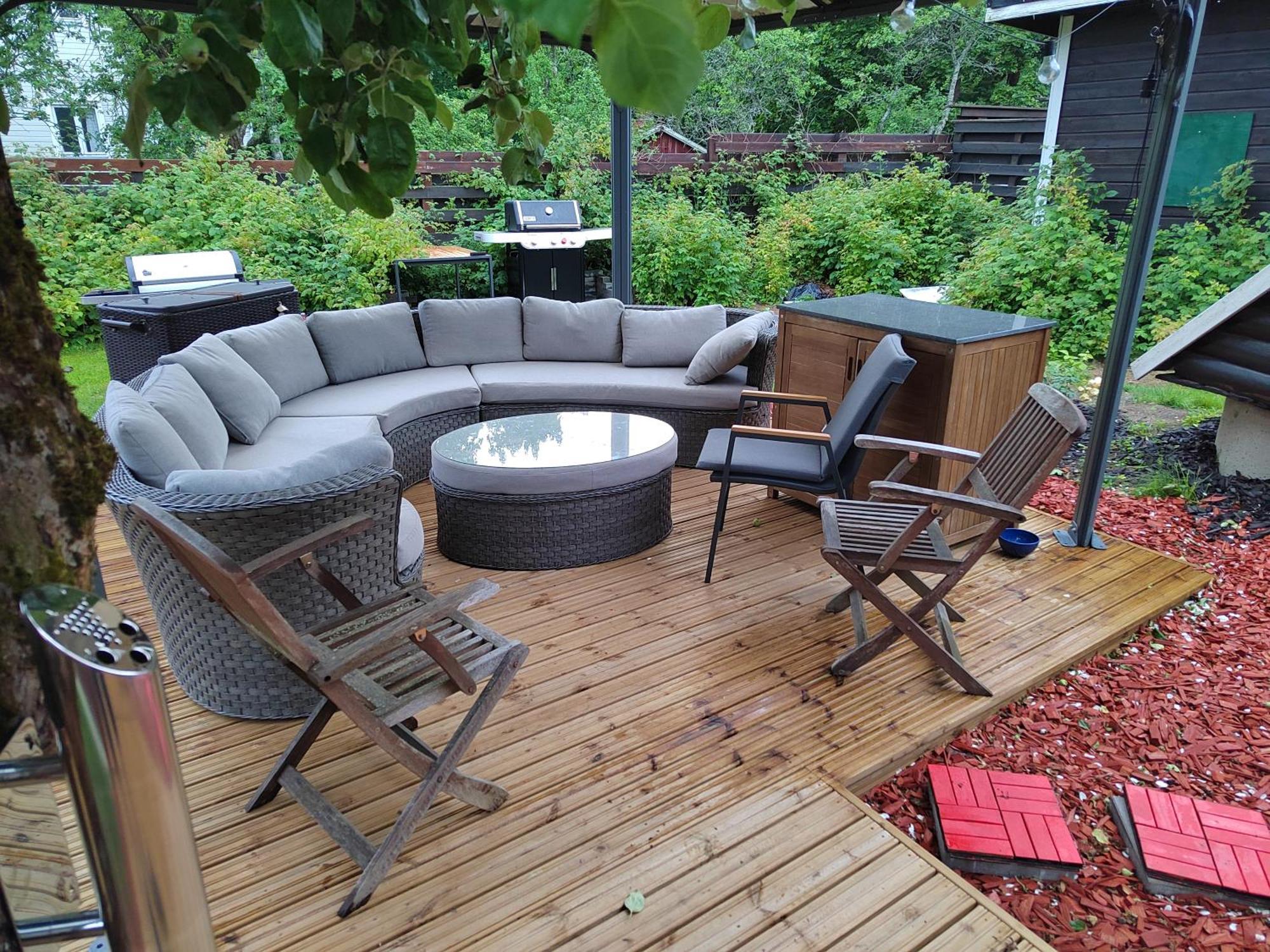 Relax & Recharge - A Unique Suite With A Touch Of Luxury - Hot Tub And Sauna Inspired Decor #Not A Real Sauna# Easy City Access - Direct Train 15 Min To City Helsinki Ngoại thất bức ảnh